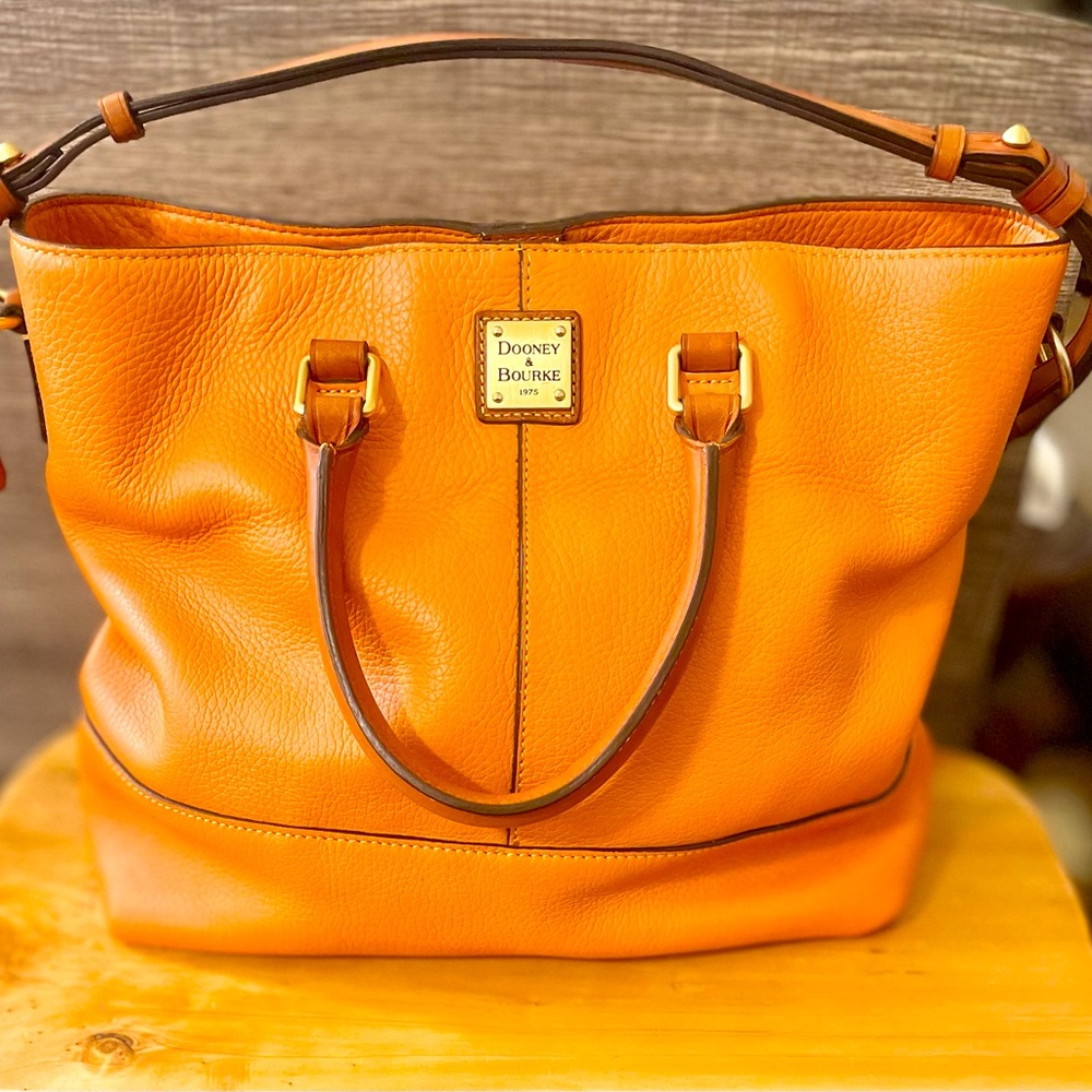Dooney & Bourke Pebble Grain Chelsea